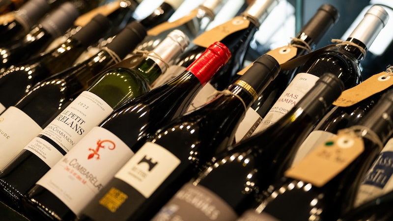 Por que o vinho francês é caro no Brasil. E como uma importadora tenta mudar isso Por que o vinho francês é caro no Brasil. E como uma importadora tenta mudar isso