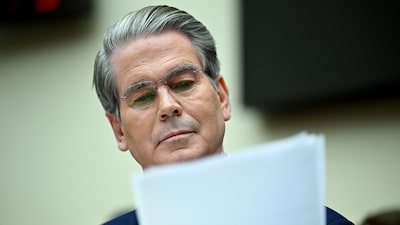 Senadora demócrata pide a Bessent que rescinda swap con Argentina por US$20.000 millones Senadora demócrata pide a Bessent que rescinda swap con Argentina por US$20.000 millones