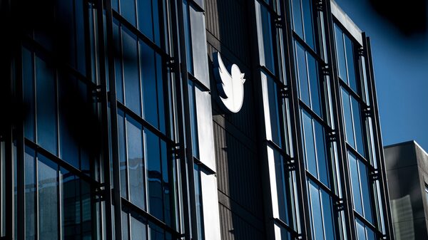 Musk dice que un ejecutivo legal de Twitter fue “expulsado” de la compañía Musk dice que un ejecutivo legal de Twitter fue “expulsado” de la compañía