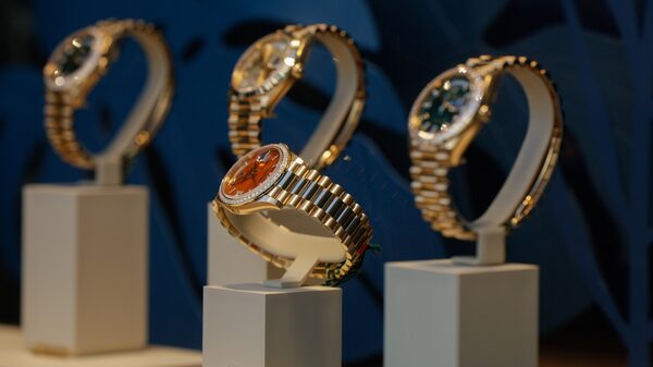 Relógios de luxo na mira: Suíça é atingida com tarifas de Trump sobre Rolex e Swatch Relógios de luxo na mira: Suíça é atingida com tarifas de Trump sobre Rolex e Swatch