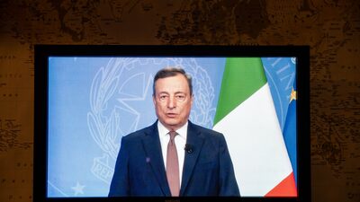 Super Mario é o único capaz de assumir a liderança da Europa depois de Merkel Super Mario é o único capaz de assumir a liderança da Europa depois de Merkel