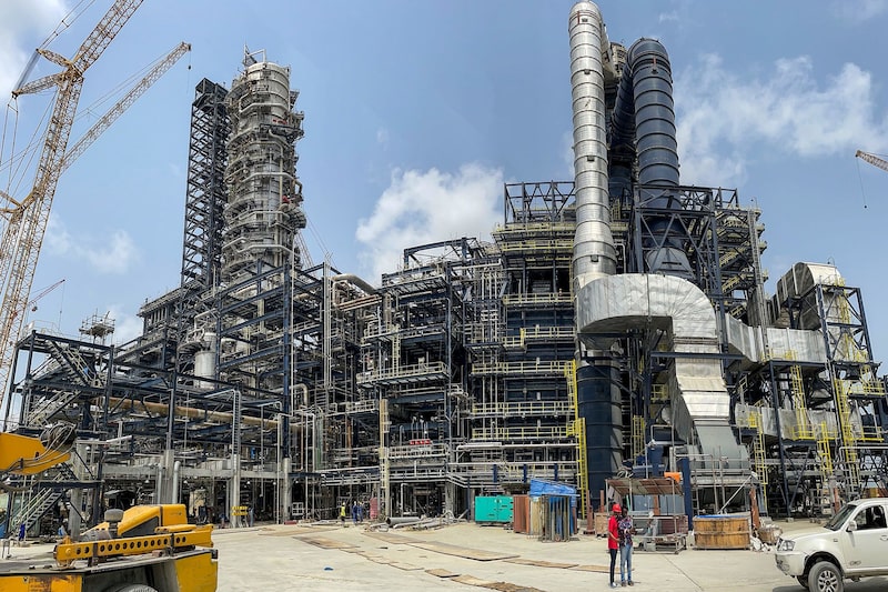 Produção no Brasil diminuirá na próxima década, a menos que novos reservatórios sejam identificados para exploração futura Produção no Brasil diminuirá na próxima década, a menos que novos reservatórios sejam identificados para exploração futura