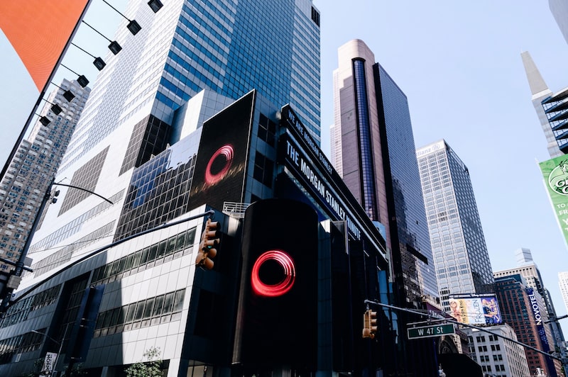 El edificio de Morgan Stanley se alza en Times Square Nueva York, Estados Unidos, el martes 9 de junio de 2020. El edificio de Morgan Stanley se alza en Times Square Nueva York, Estados Unidos, el martes 9 de junio de 2020.
