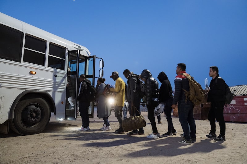 El Comisionado de Tierras de Texas ofreció 1.402 acres de tierra en el condado de Starr para ser utilizados en la construcción de instalaciones de deportación para EE.UU. El Comisionado de Tierras de Texas ofreció 1.402 acres de tierra en el condado de Starr para ser utilizados en la construcción de instalaciones de deportación para EE.UU.