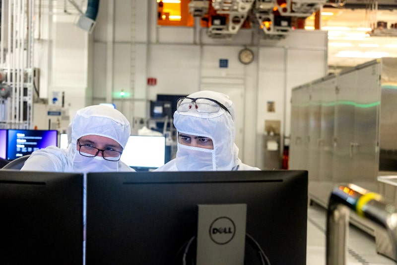 El índice de semiconductores de la Bolsa de Filadelfia va camino del mejor trimestre de su historia tras dispararse un 69% en los dos últimos meses. El índice de semiconductores de la Bolsa de Filadelfia va camino del mejor trimestre de su historia tras dispararse un 69% en los dos últimos meses.