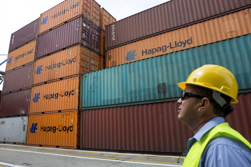 Algunos exportadores guatemaltecos no están cumpliendo con las obligaciones tributarias y pago de impuestos relacionadas a estas actividades. Algunos exportadores guatemaltecos no están cumpliendo con las obligaciones tributarias y pago de impuestos relacionadas a estas actividades.