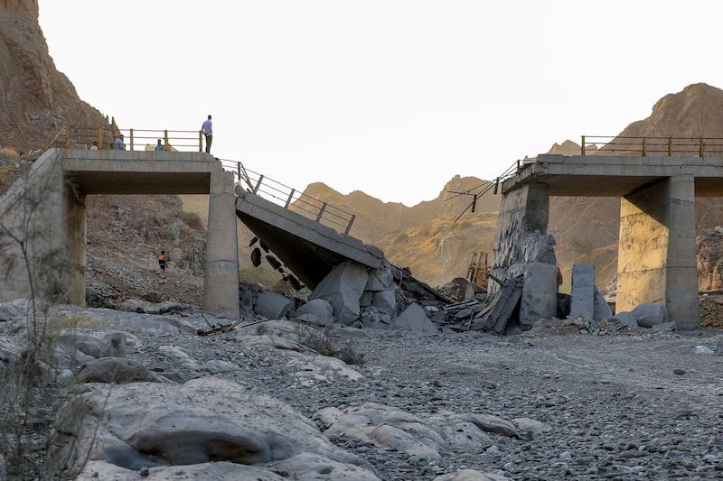 Los daños en un puente entre Roudan y Bandar Abbas, Irán, tras un ataque aéreo ocurrido el 18 de julio. Foto: Amir Hossein Khorgooei/AFP/Getty Images Los daños en un puente entre Roudan y Bandar Abbas, Irán, tras un ataque aéreo ocurrido el 18 de julio. Foto: Amir Hossein Khorgooei/AFP/Getty Images