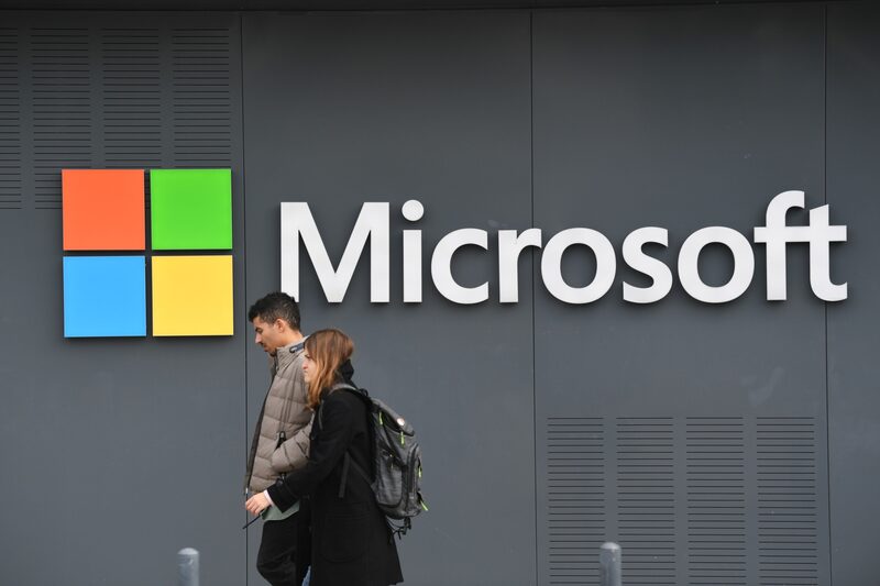 Un cartel de Microsoft Corp. en la oficina de la compañía en el distrito central de negocios de Lisboa, Portugal, el martes 27 de diciembre de 2022. Un cartel de Microsoft Corp. en la oficina de la compañía en el distrito central de negocios de Lisboa, Portugal, el martes 27 de diciembre de 2022.