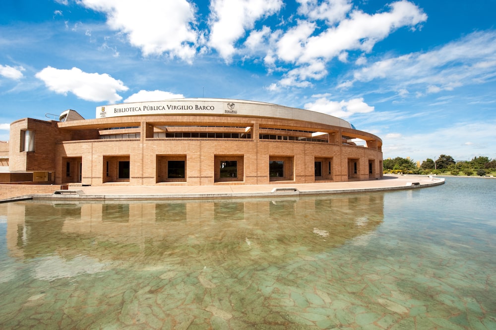 Biblioteca Virgilio Barco, en Bogotá Biblioteca Virgilio Barco, en Bogotá