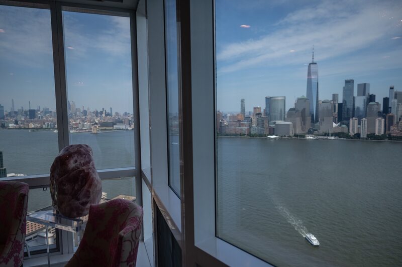 Brookfield se ha centrado tradicionalmente en el sector inmobiliario y las infraestructuras, y su asociación con Oaktree contribuyó a reforzar el negocio crediticio de la empresa.
Fotógrafa: Stephanie Keith/Bloomberg
Brookfield se ha centrado tradicionalmente en el sector inmobiliario y las infraestructuras, y su asociación con Oaktree contribuyó a reforzar el negocio crediticio de la empresa.
Fotógrafa: Stephanie Keith/Bloomberg