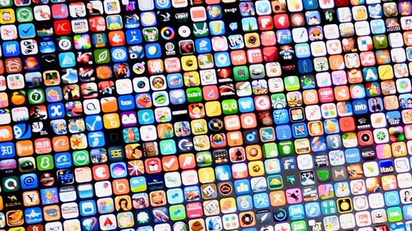 Apple Defends App Store by Pointing to Developers’ Revenue Gains Apple Defends App Store by Pointing to Developers’ Revenue Gains