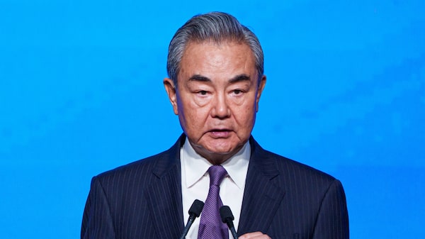 Chanceler chinês apoia Venezuela após Trump ordenar bloqueio de petroleiros Chanceler chinês apoia Venezuela após Trump ordenar bloqueio de petroleiros