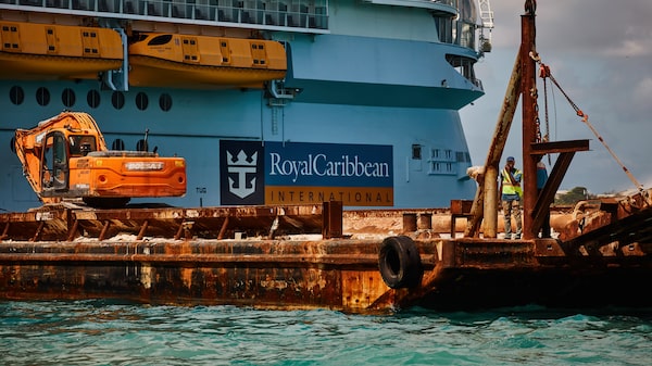 México no aprobará construcción de parque acuático de Royal Caribbean en Mahahual México no aprobará construcción de parque acuático de Royal Caribbean en Mahahual