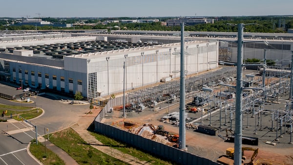 Necesidades energéticas de la IA llevan a desarrolladores a recurrir a millonarias garantías Necesidades energéticas de la IA llevan a desarrolladores a recurrir a millonarias garantías