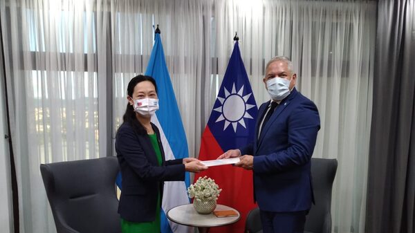 Honduras da marcha atrás al intento de establecer relaciones diplomáticas con China Honduras da marcha atrás al intento de establecer relaciones diplomáticas con China