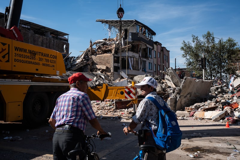 Quake Death Toll Rises As Colombian Civilians Aid In Rescue Quake Death Toll Rises As Colombian Civilians Aid In Rescue