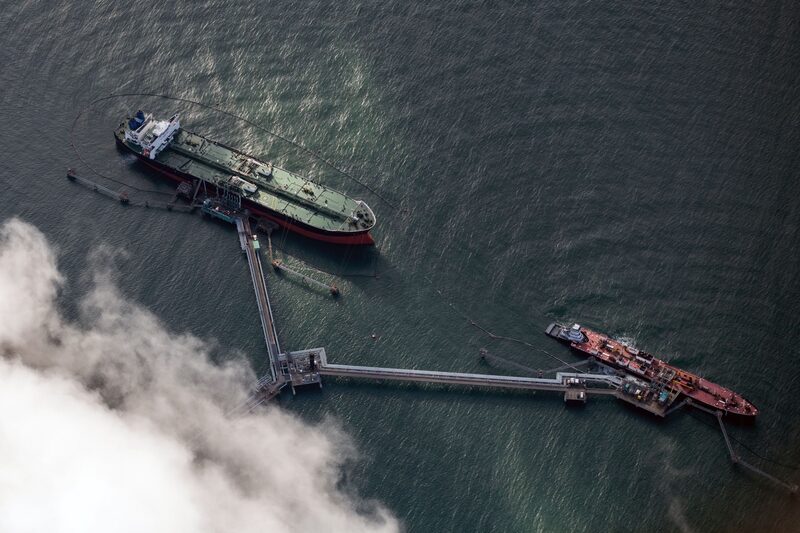 Un buque cisterna en la refinería de BP Plc Cherry Point, cerca de Blaine, Washington, Estados Unidos, el viernes 19 de noviembre de 2021. Fotógrafo: James MacDonald/Bloomberg Un buque cisterna en la refinería de BP Plc Cherry Point, cerca de Blaine, Washington, Estados Unidos, el viernes 19 de noviembre de 2021. Fotógrafo: James MacDonald/Bloomberg