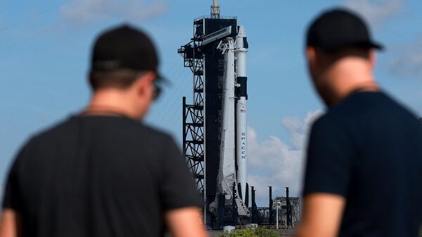 SpaceX lanza una tripulación de astronautas privados a la Estación Espacial SpaceX lanza una tripulación de astronautas privados a la Estación Espacial