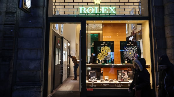 Los Rolex de Dina Boluarte: ¿cuál es su precio y por qué es difícil de comprarlo? Los Rolex de Dina Boluarte: ¿cuál es su precio y por qué es difícil de comprarlo?