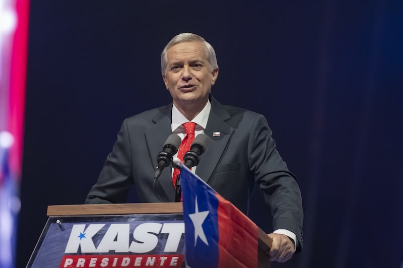 José Antonio Kast, candidato presidencial por el Partido Republicano, habla durante un mitin de cierre de campaña en Santiago, Chile. Fotógrafa: Tamara Merino/Bloomberg. José Antonio Kast, candidato presidencial por el Partido Republicano, habla durante un mitin de cierre de campaña en Santiago, Chile. Fotógrafa: Tamara Merino/Bloomberg.