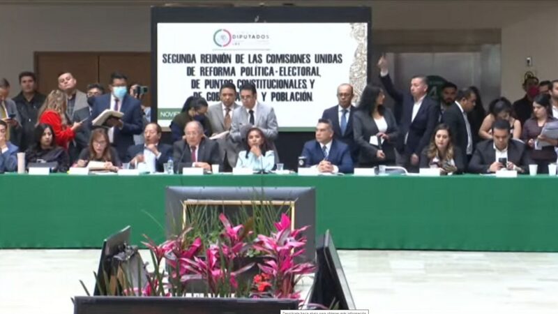 La reforma electoral de AMLO plantea suprimir al INE y crear en su lugar el Instituto Nacional de Elecciones y Consultas (INEC) como autoridad electoral independiente. La reforma electoral de AMLO plantea suprimir al INE y crear en su lugar el Instituto Nacional de Elecciones y Consultas (INEC) como autoridad electoral independiente.