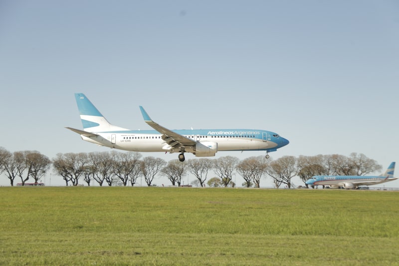 La compañía aérea perdió US$63 millones en el primer semestre, tras dos años de resultados positivos. El aumento del precio del combustible aeronáutico le generó un sobrecosto superior a US$100 millones. La compañía aérea perdió US$63 millones en el primer semestre, tras dos años de resultados positivos. El aumento del precio del combustible aeronáutico le generó un sobrecosto superior a US$100 millones.