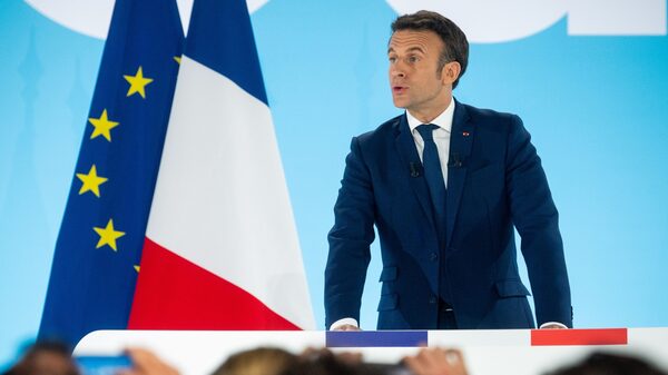 Macron promete acabar con el uso de combustibles fósiles ante votantes verdes Macron promete acabar con el uso de combustibles fósiles ante votantes verdes