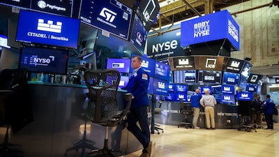 Nasdaq cierra con su mayor caída semanal desde abril, mientras siguen las dudas sobre la IA Nasdaq cierra con su mayor caída semanal desde abril, mientras siguen las dudas sobre la IA