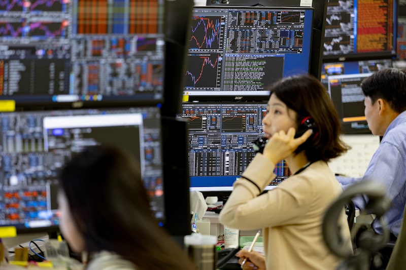 Na Coreia do Sul, o rali impulsionado pela inteligência artificial em Samsung Electronics e SK Hynix alimentou uma alta de mais de 170% do índice Kospi (Foto: Chris Jung/NurPhoto/Getty Images) Na Coreia do Sul, o rali impulsionado pela inteligência artificial em Samsung Electronics e SK Hynix alimentou uma alta de mais de 170% do índice Kospi (Foto: Chris Jung/NurPhoto/Getty Images)