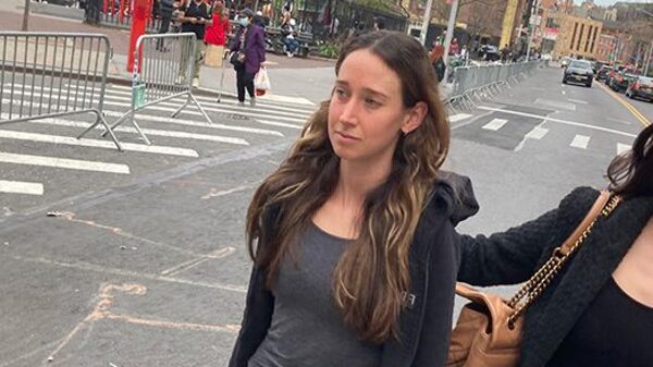 Charlie Javice, fundadora de Frank, se declara inocente de estafar a JPMorgan Charlie Javice, fundadora de Frank, se declara inocente de estafar a JPMorgan