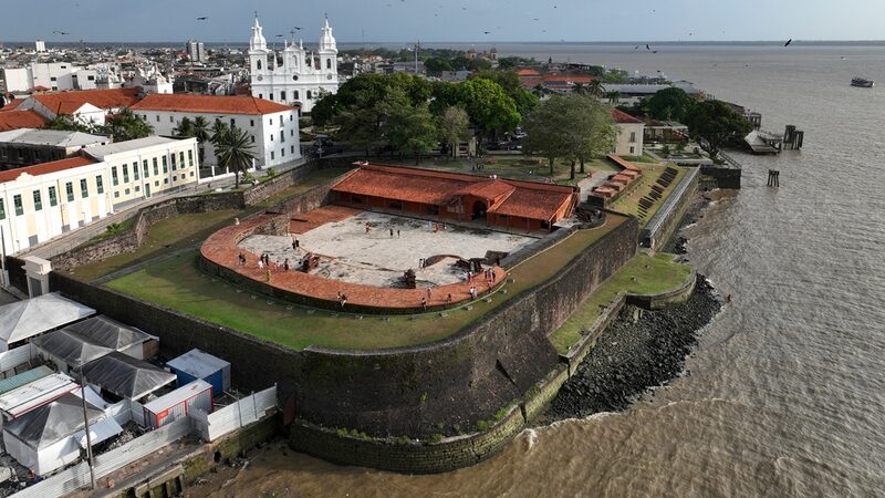 Entre empolgação e cautela, Belém busca transformação bilionária com a COP30 Entre empolgação e cautela, Belém busca transformação bilionária com a COP30