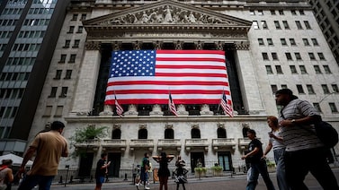 Trump, Fed e Tesouro geram incerteza e reabrem debate sobre vendas de ativos dos EUA Trump, Fed e Tesouro geram incerteza e reabrem debate sobre vendas de ativos dos EUA