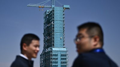 China retrasa su misión espacial para buscar agua congelada en la Luna China retrasa su misión espacial para buscar agua congelada en la Luna