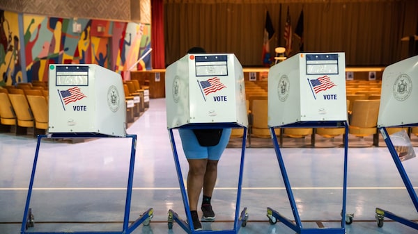 Corte Suprema de EE.UU. considerará la prohibición de distritos electorales basados en la raza Corte Suprema de EE.UU. considerará la prohibición de distritos electorales basados en la raza