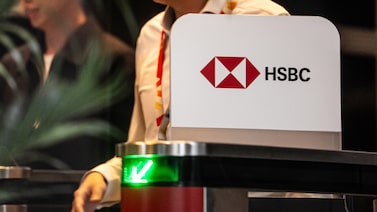 HSBC adoptará el modelo de bonos de Wall Street y eliminará prestaciones fijas a directivos HSBC adoptará el modelo de bonos de Wall Street y eliminará prestaciones fijas a directivos