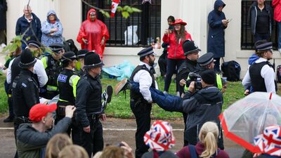 Coronación del Rey Carlos: Policía de Londres detiene a manifestantes antimonárquicos Coronación del Rey Carlos: Policía de Londres detiene a manifestantes antimonárquicos