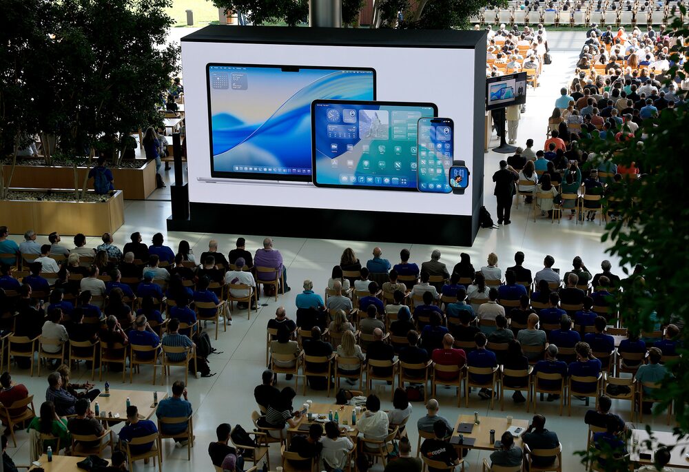 CUPERTINO, CALIFORNIA - JUNE 09: Apple announces liquid glass during the Apple Worldwide Developers Conference (WWDC) on June 09, 2025 in Cupertino, California. Apple CEO Tim Cook kicked off the annual Apple WWDC conference, which runs through June 13. (Photo by Justin Sullivan/Getty Images) CUPERTINO, CALIFORNIA - JUNE 09: Apple announces liquid glass during the Apple Worldwide Developers Conference (WWDC) on June 09, 2025 in Cupertino, California. Apple CEO Tim Cook kicked off the annual Apple WWDC conference, which runs through June 13. (Photo by Justin Sullivan/Getty Images)