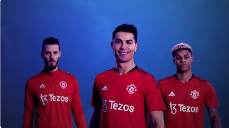 Manchester United anunció una asociación histórica de varios años con Tezos. Manchester United anunció una asociación histórica de varios años con Tezos.