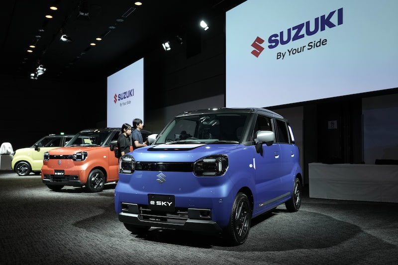 Suzuki Motor President Toshihiro Suzuki Unveils its First Electric Kei Car "eSKY" Suzuki Motor President Toshihiro Suzuki Unveils its First Electric Kei Car "eSKY"