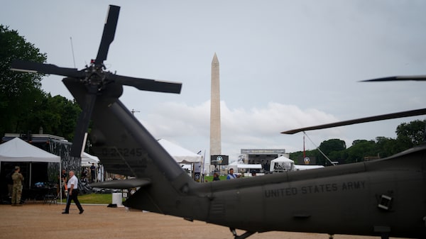 Gasto militar cai nas Américas com recuo dos EUA; Brasil e Guiana ampliam despesas Gasto militar cai nas Américas com recuo dos EUA; Brasil e Guiana ampliam despesas