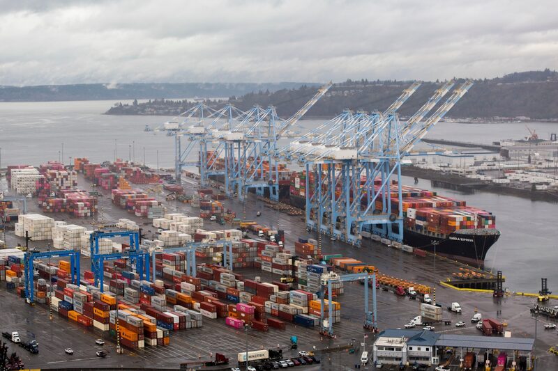 El déficit comercial de EE.UU. alcanzó un récord antes de los aranceles de Trump. El déficit comercial de EE.UU. alcanzó un récord antes de los aranceles de Trump.