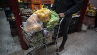Inflación en Colombia: ¿qué alimentos suben más y saldrían del carro de compras? Inflación en Colombia: ¿qué alimentos suben más y saldrían del carro de compras?