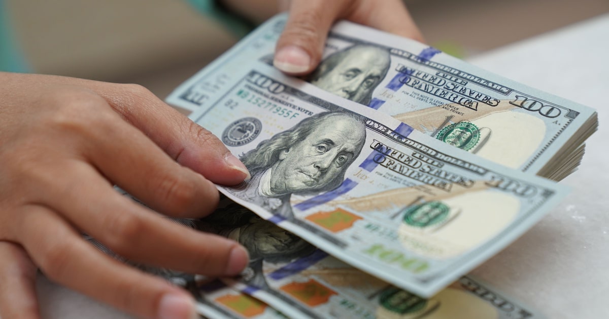 Dólar colombiano sube tras victoria electoral de De la Espriella