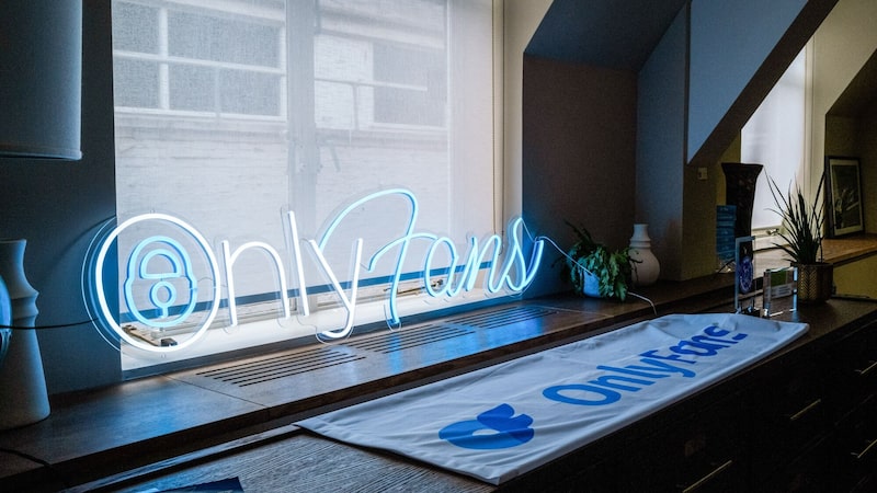 Empresário dono do OnlyFans recebe US$ 1,8 bilhão em dividendos em três anos Empresário dono do OnlyFans recebe US$ 1,8 bilhão em dividendos em três anos