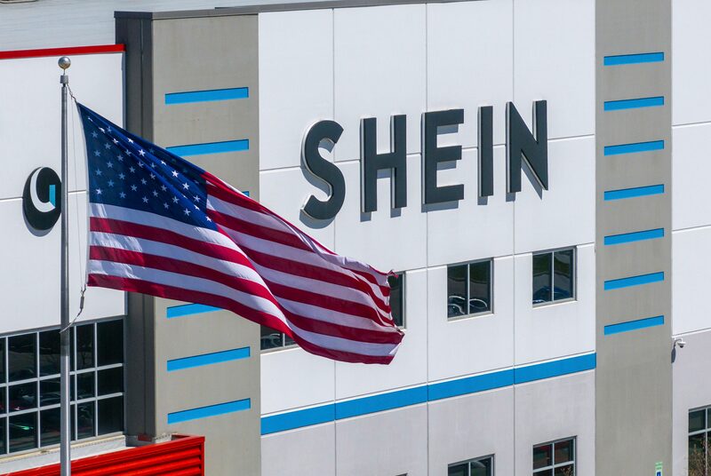Fim de política de isenção dos EUA acirra competição entre concorrentes da Shein, segundo analista da Bloomberg Intelligence. (Foto: AJ Mast/Bloomberg via Getty Images) Fim de política de isenção dos EUA acirra competição entre concorrentes da Shein, segundo analista da Bloomberg Intelligence. (Foto: AJ Mast/Bloomberg via Getty Images)