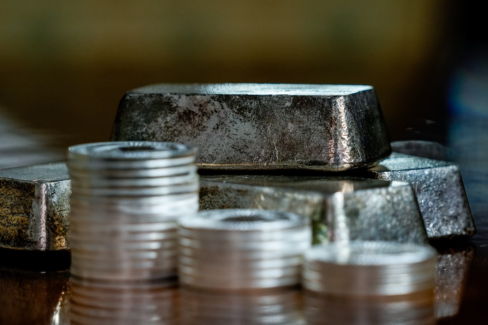 Gold Tops $5,500 as Record Rally Gains Pace Gold Tops $5,500 as Record Rally Gains Pace