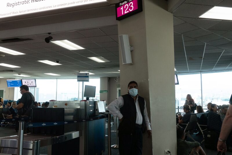 CNO, unidad de propiedad de Novonor, conocida en el pasado como Odebrecht, ganó una licitación pública en 2012 para ampliar la capacidad de admisión de pasajeros del aeropuerto de 12 a 25 millones de personas al año. Fotógrafo: César Rodríguez/Bloomberg CNO, unidad de propiedad de Novonor, conocida en el pasado como Odebrecht, ganó una licitación pública en 2012 para ampliar la capacidad de admisión de pasajeros del aeropuerto de 12 a 25 millones de personas al año. Fotógrafo: César Rodríguez/Bloomberg