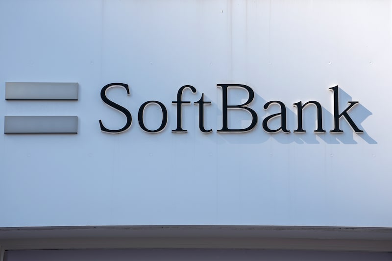 SoftBank Stores Ahead of Full Year Results SoftBank Stores Ahead of Full Year Results