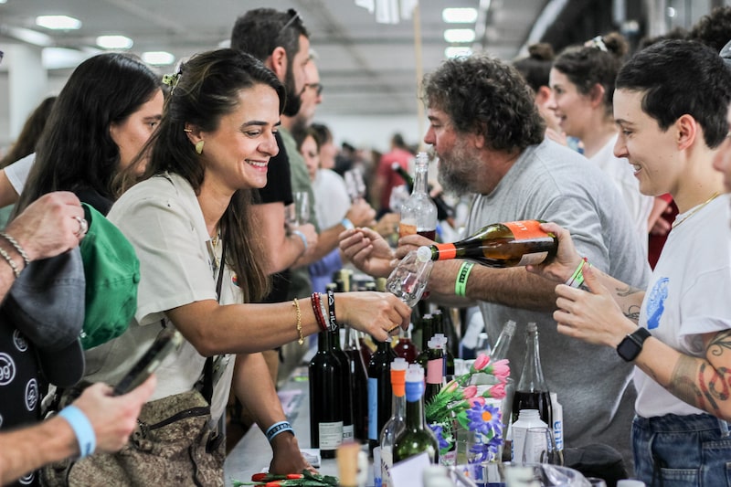 Resistência e balcão de negócios: Naturebas se consolida como vitrine do vinho natural Resistência e balcão de negócios: Naturebas se consolida como vitrine do vinho natural