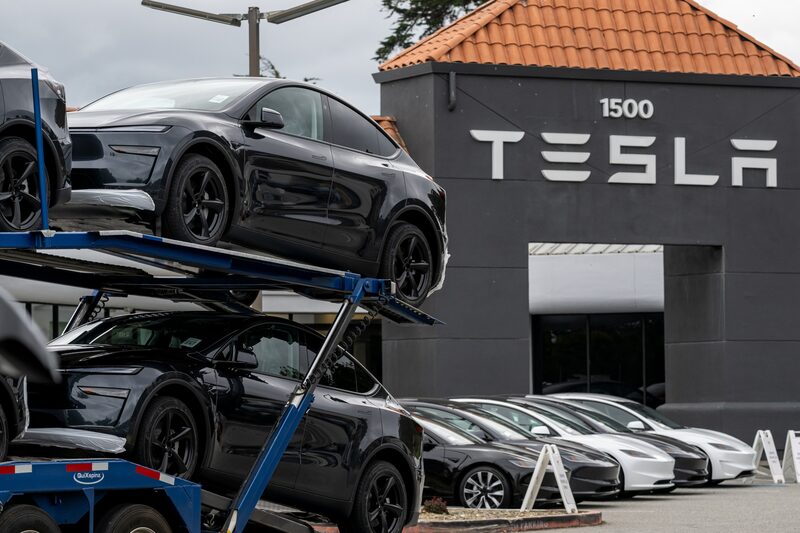 Tesla retira más de 13.000 autos por riesgo de pérdida de potencia en la batería. Tesla retira más de 13.000 autos por riesgo de pérdida de potencia en la batería.